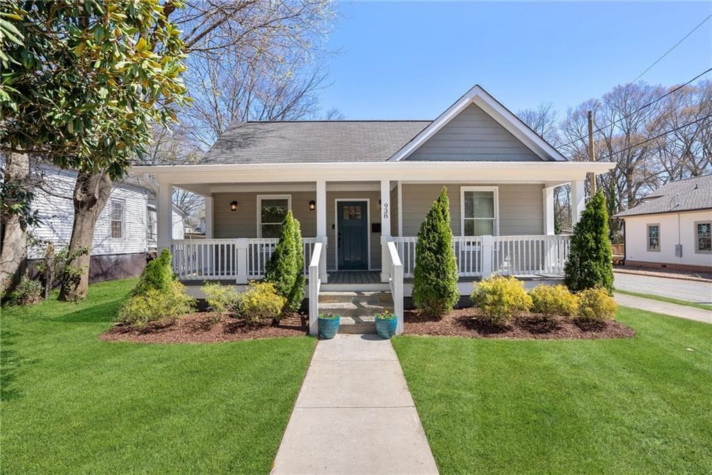 3 bedroom, 2 bathroom single family residence sold at 938 Allene Avenue, Atlanta, GA 30310