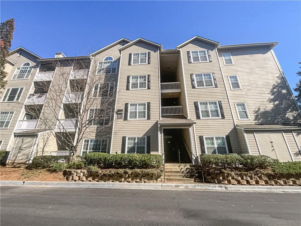 2 bedroom, 2 bathroom, 1,181 sq ft condominium sold at 1250 Parkwood Circle 2309, Atlanta, GA 30339