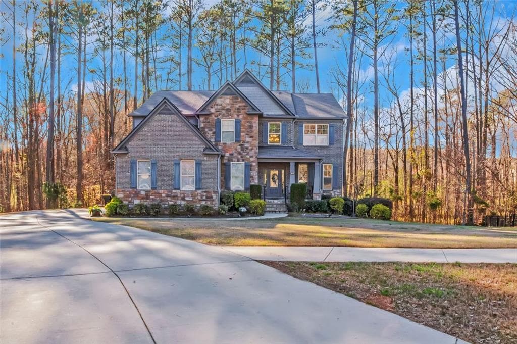 5 bedroom, 4 bathroom single family residence sold at 205 Bergen Drive, Fayetteville, GA 30215