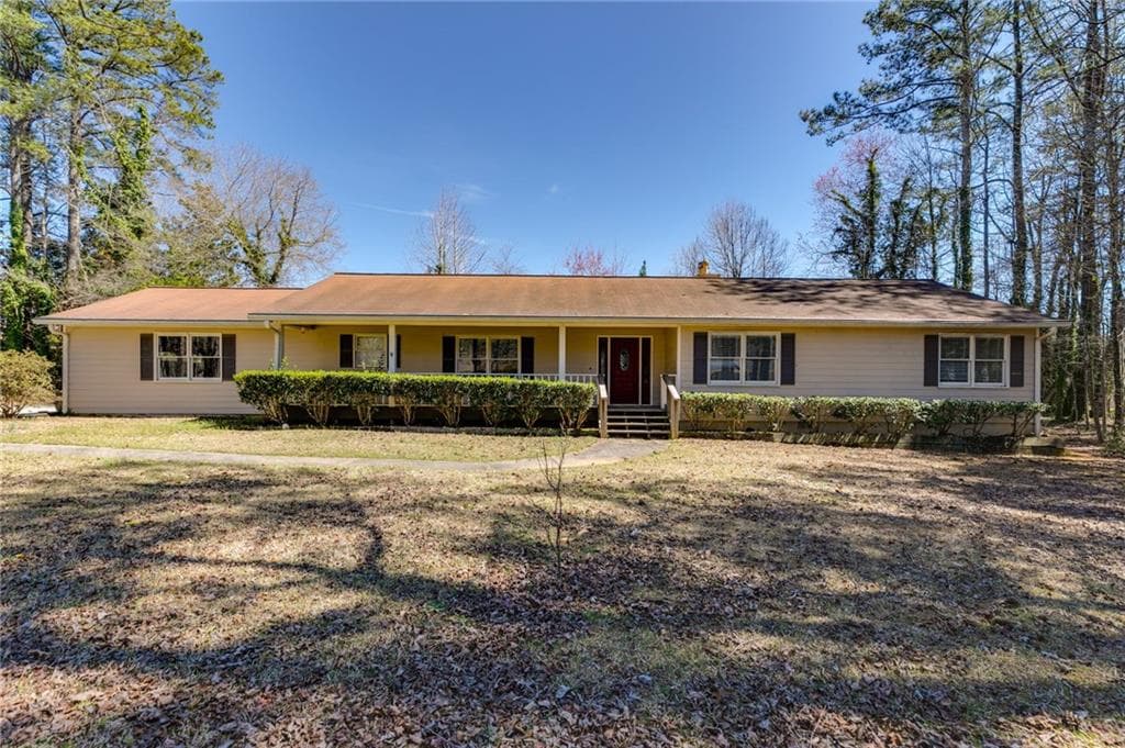 3 bedroom, 2 bathroom single family residence sold at 150 Hickory Road, Fayetteville, GA 30214