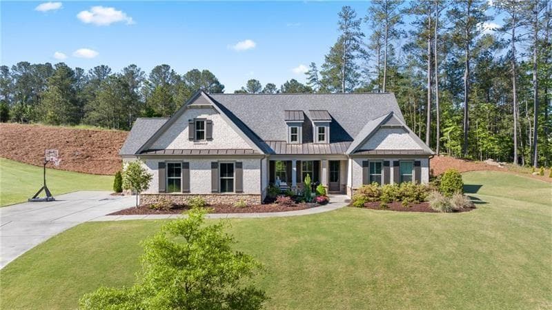 3 bedroom, 3 bathroom single family residence sold at 1160 Carl Sanders Drive, Acworth, GA 30101