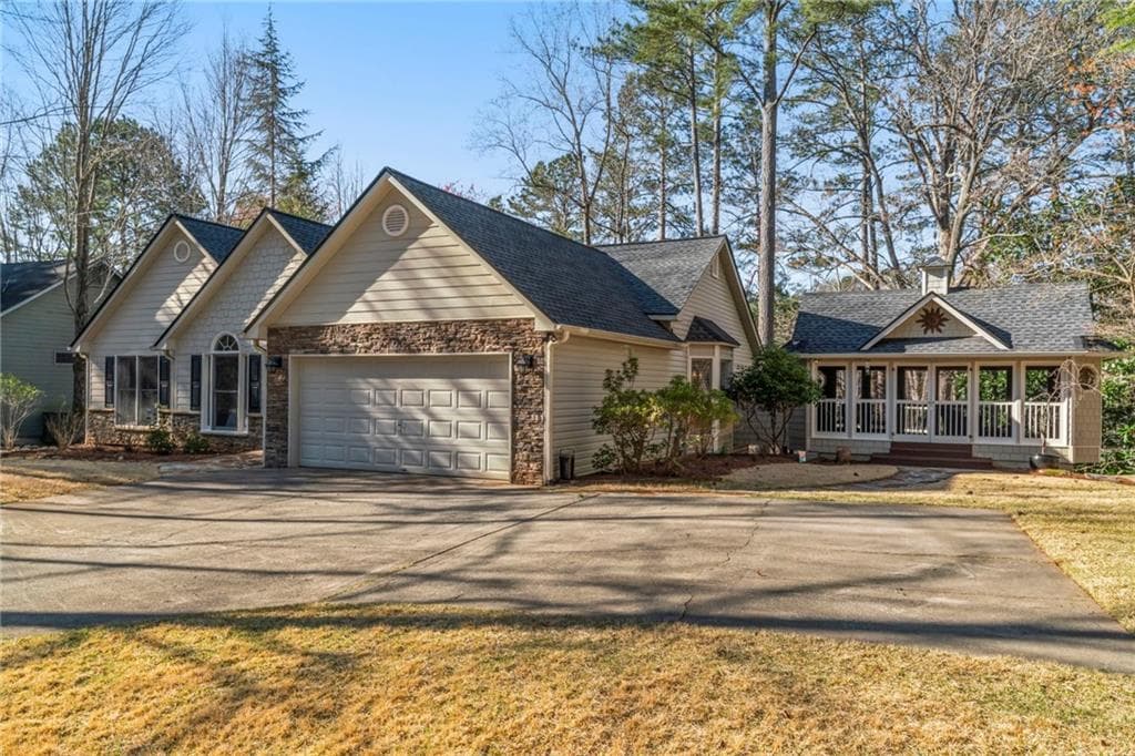 4 bedroom, 3 bathroom single family residence sold at 102 Smohalla Court, Waleska, GA 30183