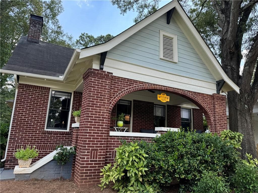 3 bedroom, 2 bathroom, 1,371 sq ft single family residence sold at 1670 Rogers Avenue, Atlanta, GA 30310