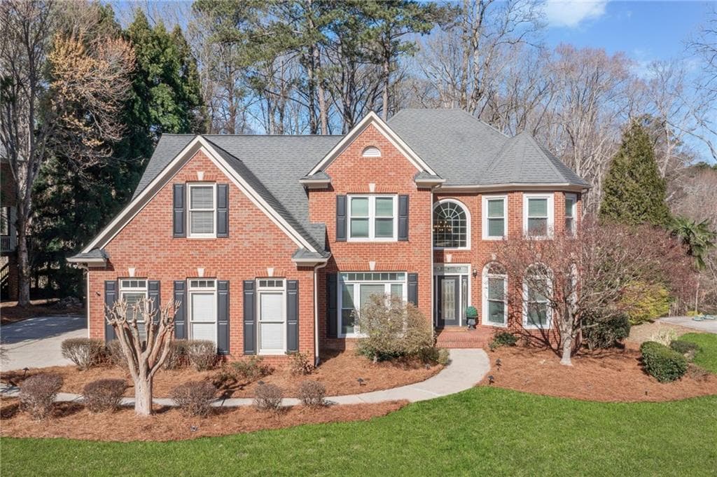 5 bedroom, 5 bathroom single family residence sold at 733 Vinings Estates Drive, Mableton, GA 30126