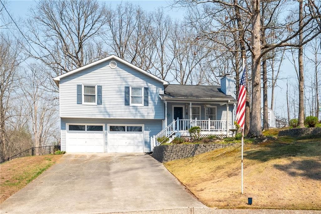 3 bedroom, 2 bathroom single family residence sold at 336 Lakeview Terrace, Dallas, GA 30132