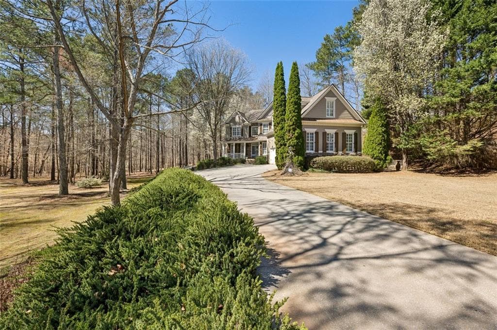 5 bedroom, 4 bathroom single family residence sold at 1345 BRIDGEMILL Avenue, Canton, GA 30114