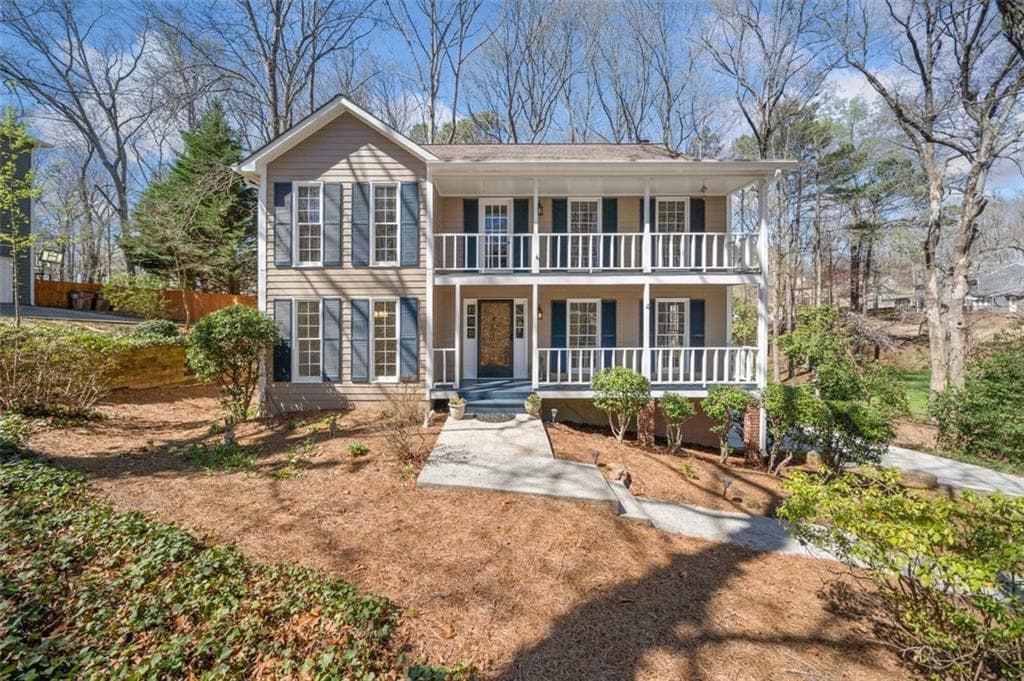 4 bedroom, 3 bathroom single family residence sold at 1522 Wood Valley Drive, Marietta, GA 30066
