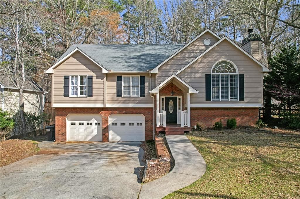 4 bedroom, 3 bathroom single family residence sold at 4142 Huntcliff Drive, Woodstock, GA 30189