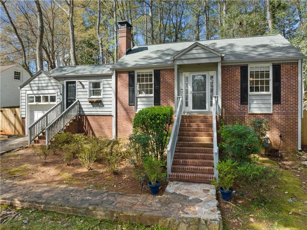 3 bedroom, 2 bathroom, 1,168 sq ft single family residence sold at 1201 Thomas Road, Decatur, GA 30030