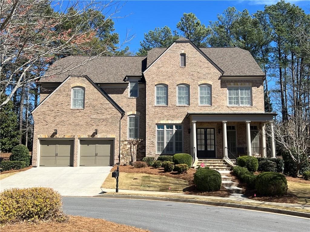 5 bedroom, 5 bathroom single family residence sold at 7920 Georgetown Circle, Suwanee, GA 30024