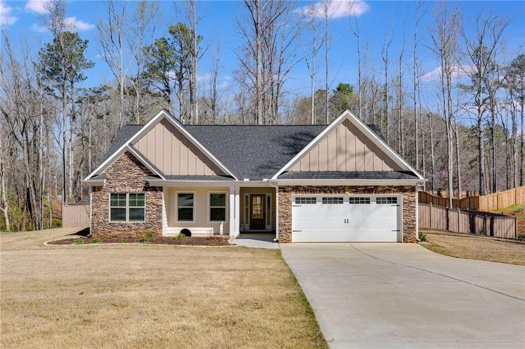 3 bedroom, 2 bathroom single family residence sold at 415 Smallwood Lane, Douglasville, GA 30134
