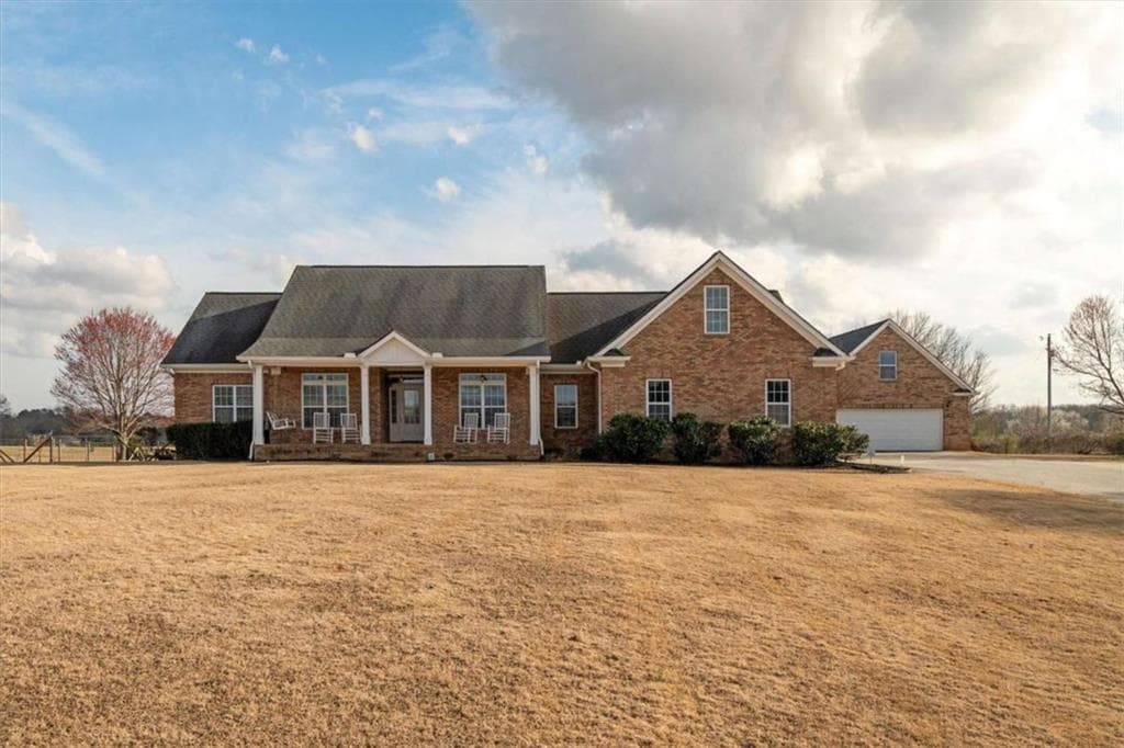 4 bedroom, 4 bathroom single family residence sold at 200 Spinks Road, Temple, GA 30179