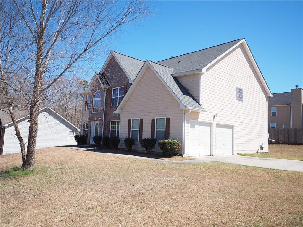 5 bedroom, 3 bathroom single family residence sold at 7267 Appaloosa Cove, Fairburn, GA 30213