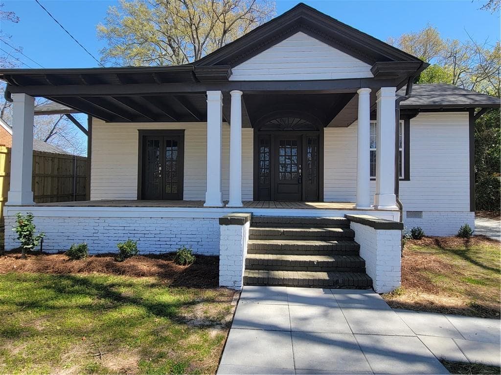 3 bedroom, 3 bathroom single family residence sold at 129 S Mcintosh Street, Elberton, GA 30635