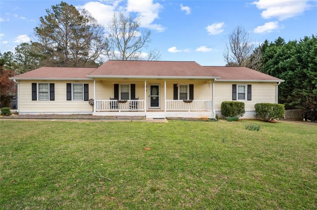 3 bedroom, 2 bathroom single family residence sold at 140 WYONIA Way, Fayetteville, GA 30215