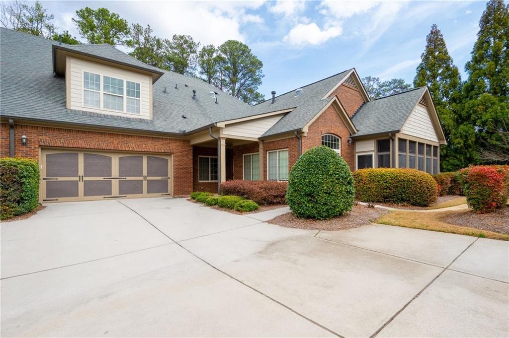 3 bedroom, 4 bathroom, 2,980 sq ft condominium sold at 120 Chastain Road 1204, Kennesaw, GA 30144
