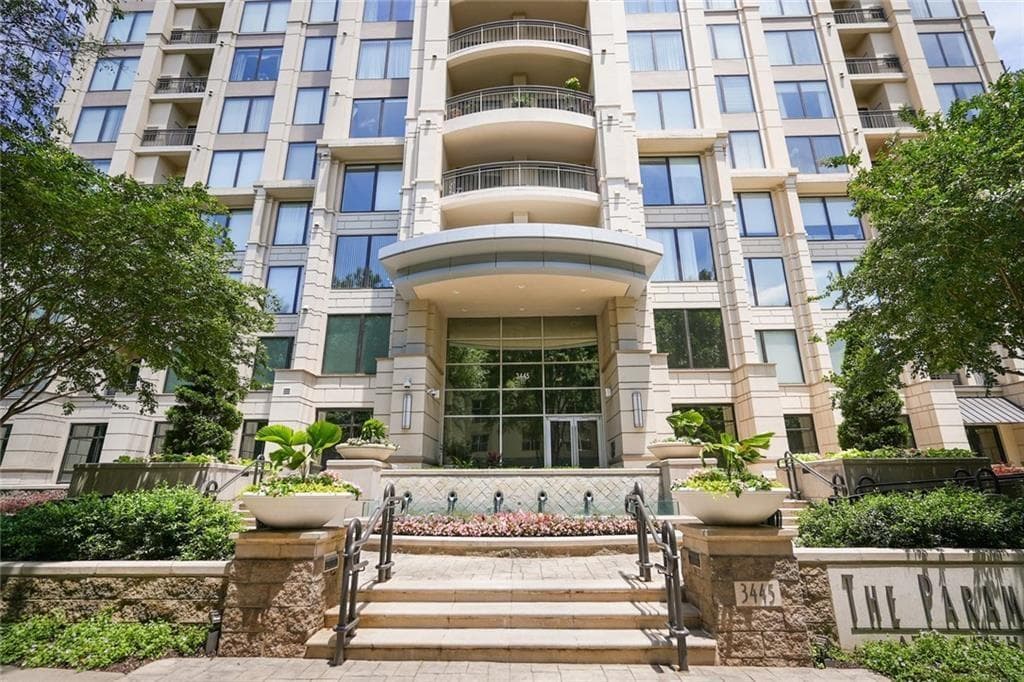 2 bedroom, 2 bathroom, 1,363 sq ft condominium sold at 3445 Stratford Road 2504, Atlanta, GA 30326
