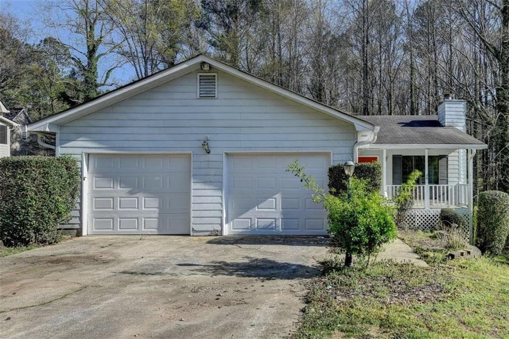 4 bedroom, 2 bathroom single family residence sold at 3960 Rocmar Drive, Snellville, GA 30039