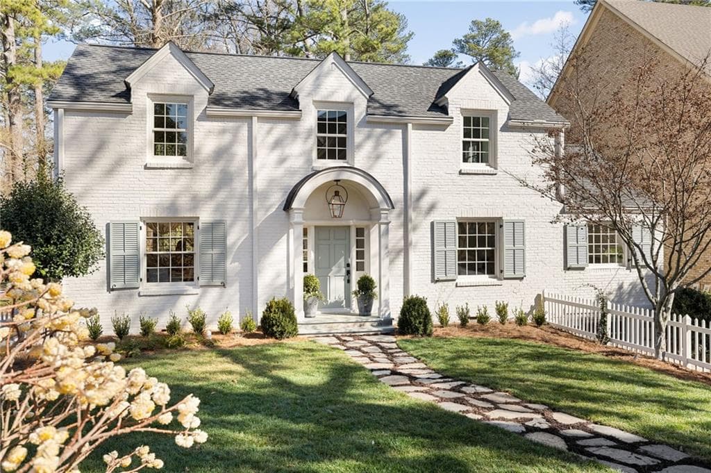 4 bedroom, 5 bathroom single family residence sold at 3800 Wieuca Terrace, Atlanta, GA 30342