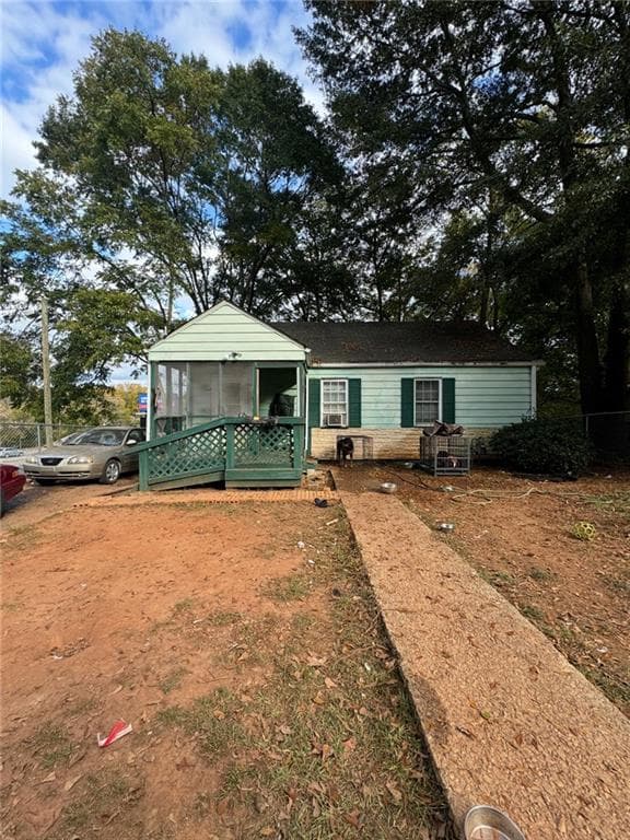 3 bedroom, 1 bathroom single family residence sold at 234 Lamon Avenue, Atlanta, GA 30316
