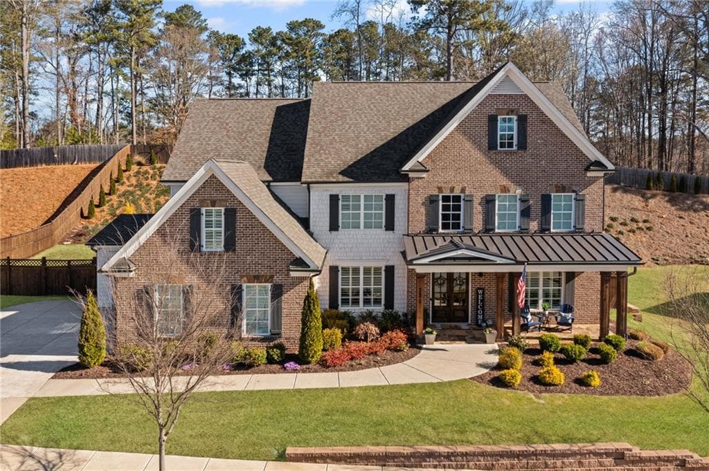 5 bedroom, 4 bathroom single family residence sold at 330 Peninsula Point, Canton, GA 30115