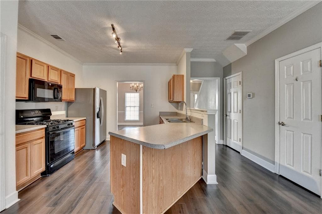 2 bedroom, 3 bathroom townhouse sold at 657 Kenridge Drive, Suwanee, GA 30024