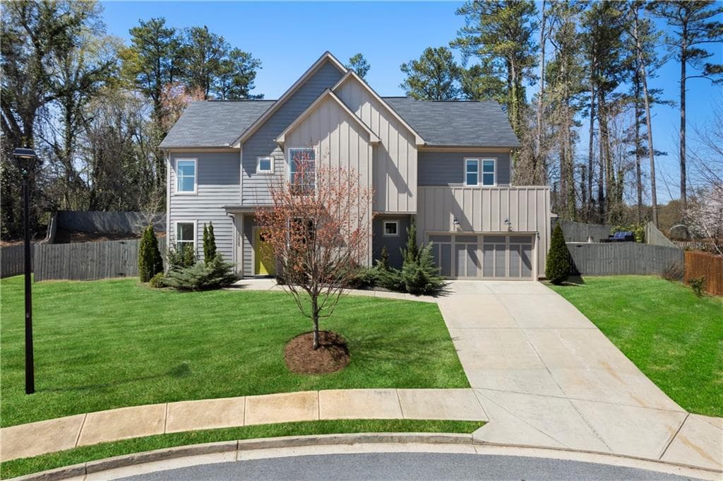 3 bedroom, 3 bathroom single family residence sold at 1732 Red Maple Ridge, Atlanta, GA 30316