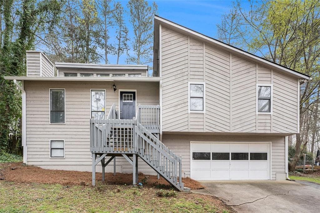 3 bedroom, 2 bathroom single family residence sold at 3807 MEMORIAL Parkway, Kennesaw, GA 30152