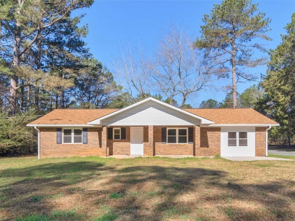 3 bedroom, 2 bathroom single family residence sold at 134 Glen Echo Drive, Jackson, GA 30233