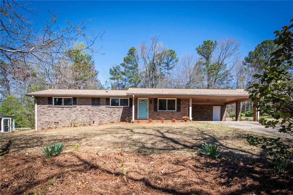 3 bedroom, 2 bathroom single family residence sold at 6175 Marilla Street, Douglasville, GA 30135