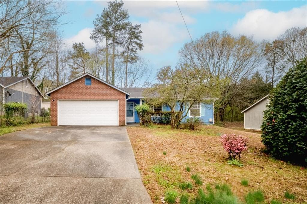 3 bedroom, 2 bathroom single family residence sold at 2410 DEEP SHOALS Circle, Decatur, GA 30034