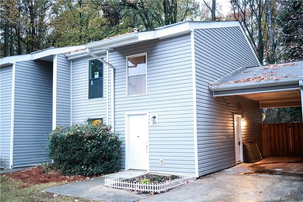 3 bedroom, 2 bathroom condominium sold at 203 Governors Drive, Forest Park, GA 30297