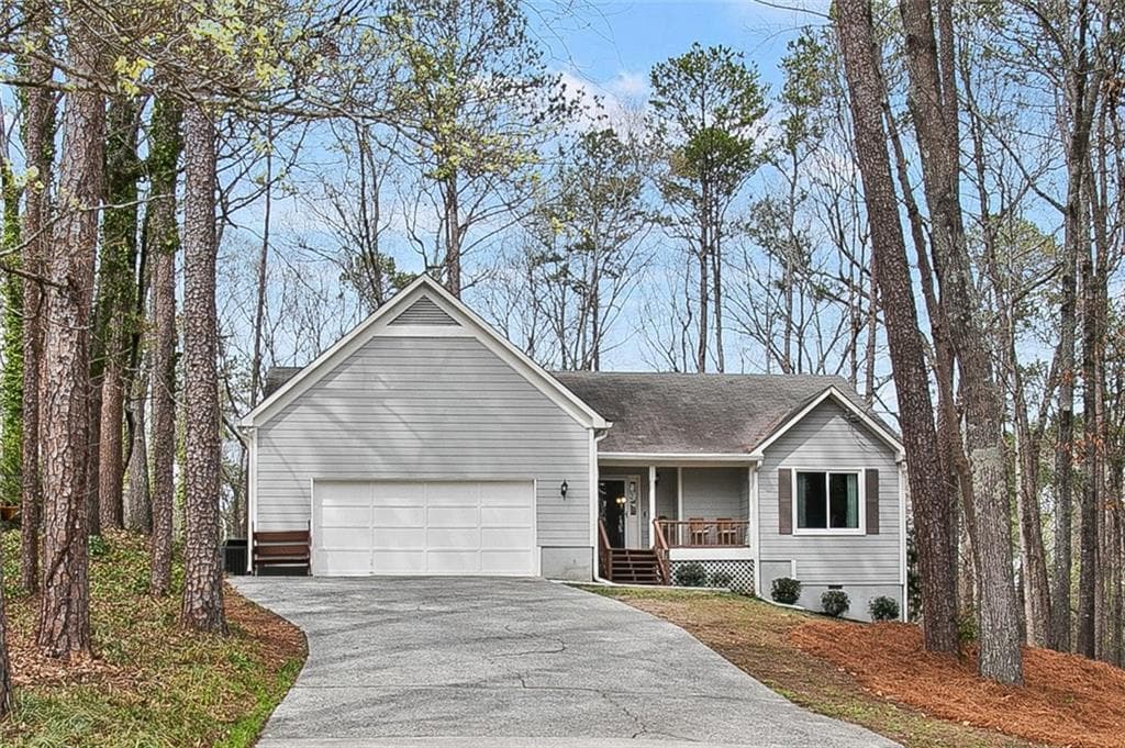3 bedroom, 2 bathroom single family residence sold at 1361 Jamerson Road, Marietta, GA 30066