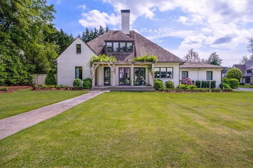 5 bedroom, 5 bathroom single family residence sold at 406 Whitmore Drive, Atlanta, GA 30305
