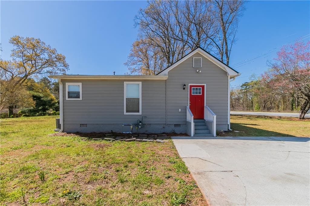 3 bedroom, 2 bathroom single family residence sold at 800 S Stone Mountain Lithonia Road, Stone Mountain, GA 30088