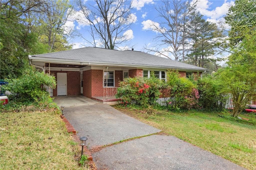 3 bedroom, 1 bathroom single family residence sold at 3142 Beech Drive, Decatur, GA 30032
