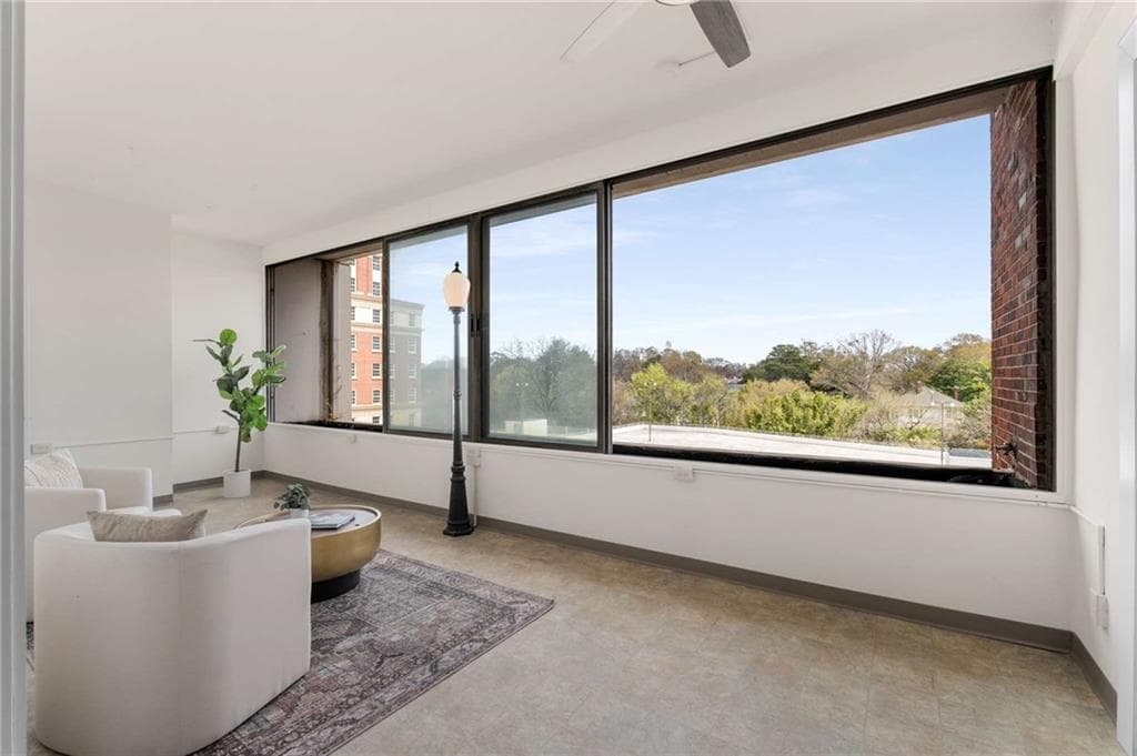 2 bedroom, 2 bathroom condominium sold at 1325 Peachtree Street 402, Atlanta, GA 30309