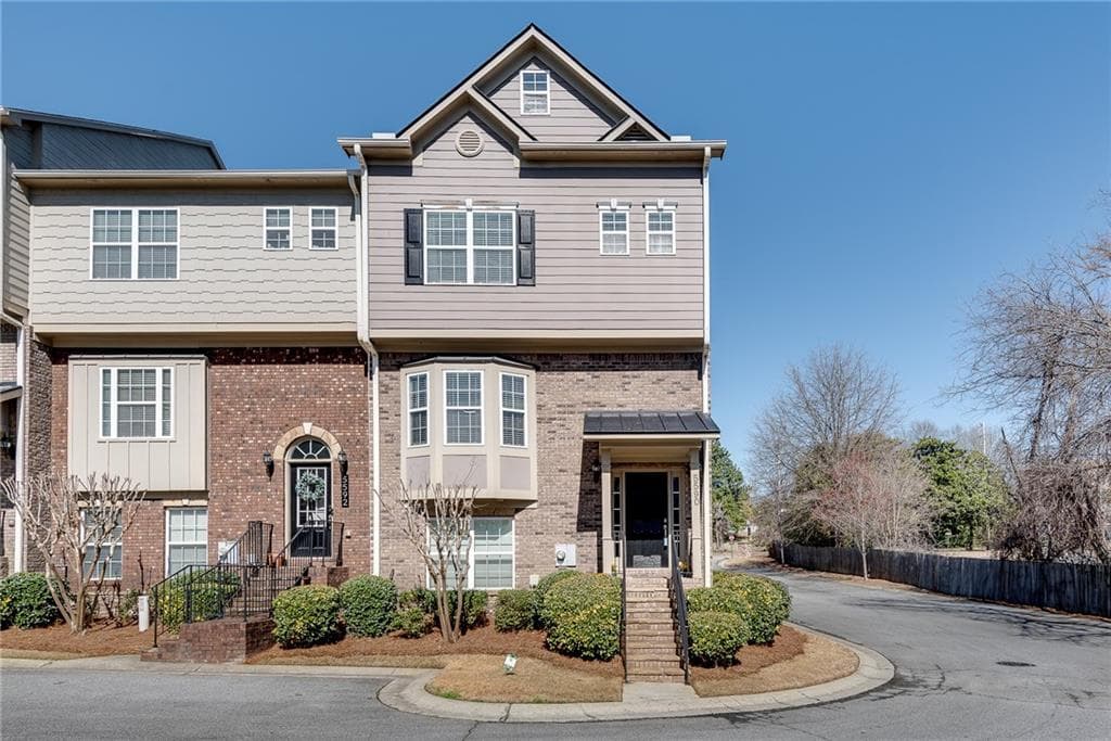 4 bedroom, 4 bathroom townhouse sold at 5590 Winter Oak Way, Norcross, GA 30071