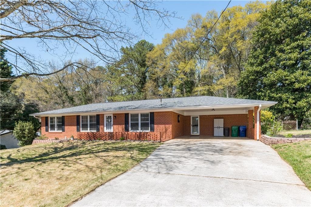 3 bedroom, 2 bathroom single family residence sold at 4162 Brownlee Drive, Tucker, GA 30084