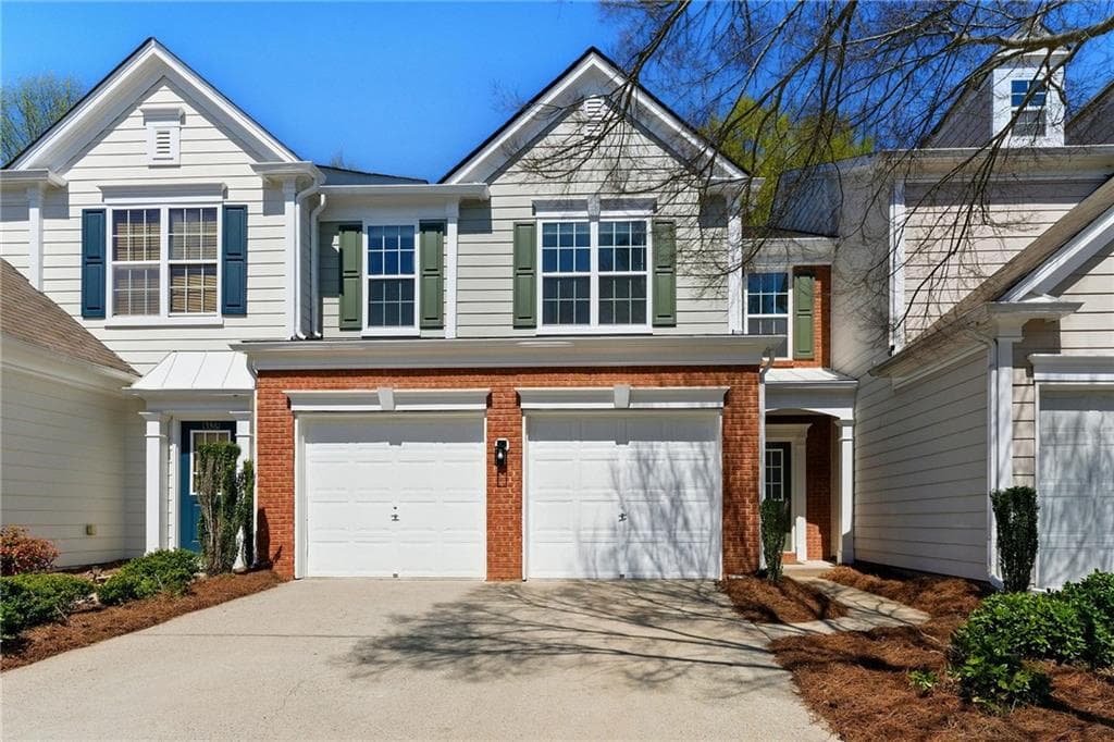 3 bedroom, 3 bathroom, 1,616 sq ft townhouse sold at 13357 Marrywood Court, Alpharetta, GA 30004