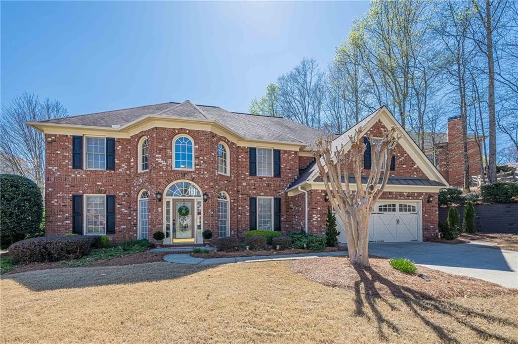 4 bedroom, 4 bathroom single family residence sold at 6820 Olde Atlanta Parkway, Suwanee, GA 30024