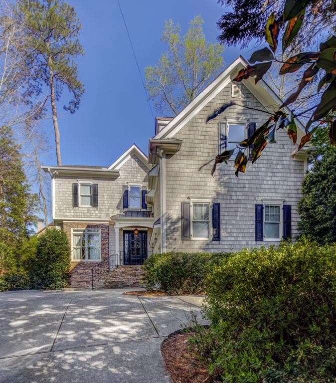 5 bedroom, 7 bathroom single family residence sold at 340 Pine Forest Road, Atlanta, GA 30342