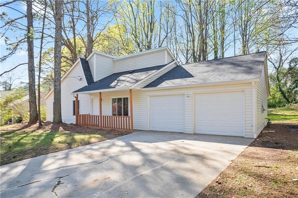 3 bedroom, 2 bathroom single family residence sold at 2991 Owens Meadow Drive, Kennesaw, GA 30152