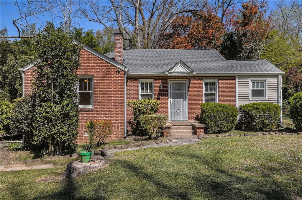 2 bedroom, 1 bathroom single family residence sold at 3542 W Hill Street, Clarkston, GA 30021