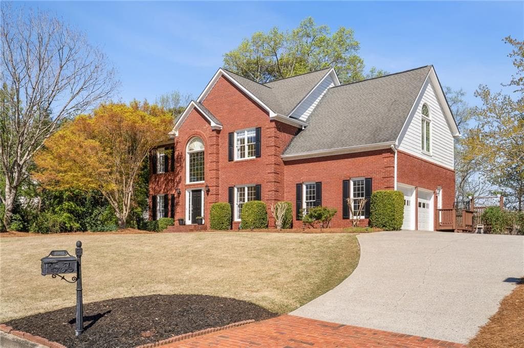 4 bedroom, 5 bathroom single family residence sold at 12600 Silver Fox Court, Roswell, GA 30075