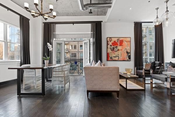 1 bedroom, 1 bathroom, 980 sq ft condominium sold at 206 11th Street 205, Atlanta, GA 30309