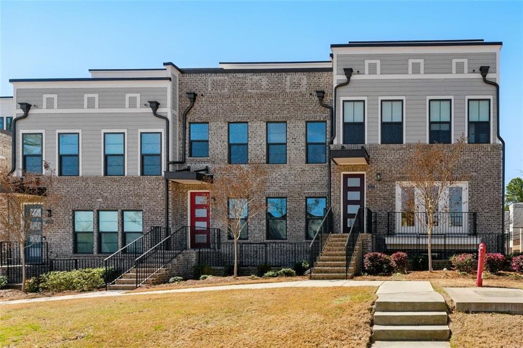 3 bedroom, 5 bathroom, 2,500 sq ft townhouse sold at 2125 Burnside Drive, Atlanta, GA 30318