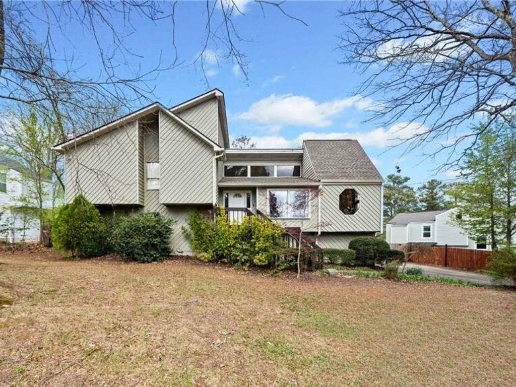 5 bedroom, 3 bathroom single family residence sold at 3472 Winter Chase Drive, Marietta, GA 30062