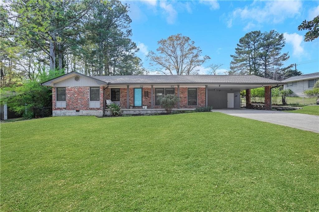 3 bedroom, 2 bathroom single family residence sold at 2306 Ashleywoods Drive, Tucker, GA 30084