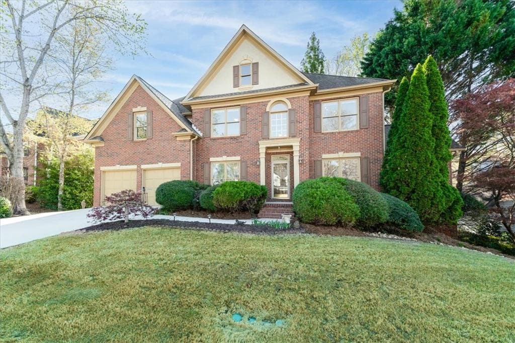 4 bedroom, 4 bathroom single family residence sold at 4370 Landover Way, Suwanee, GA 30024